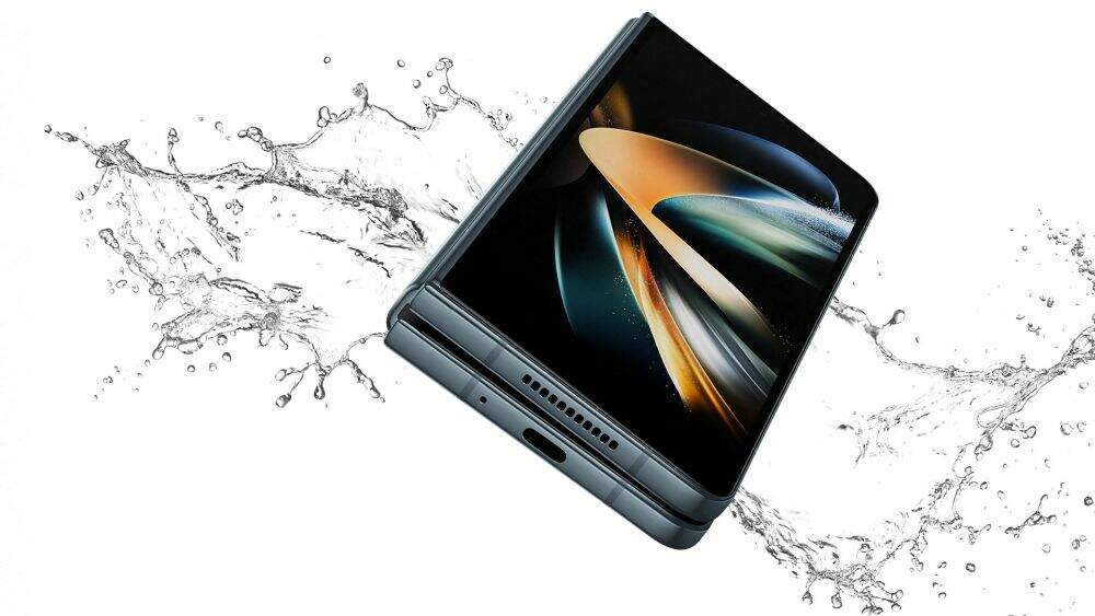 Samsung Z Fold4 black -7 itya.sk